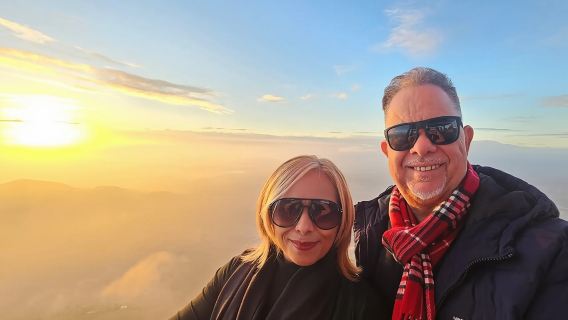 Mongolfiera all'alba sulle montagne dell'Atlante + colazione berbera