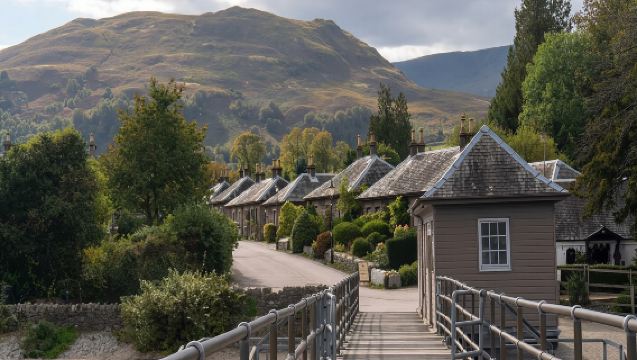 Glen Coe, Oban, and Lochs – Full-Day Tour