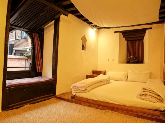 Newa Chen Historic House UNESCO - Tap to explore photos