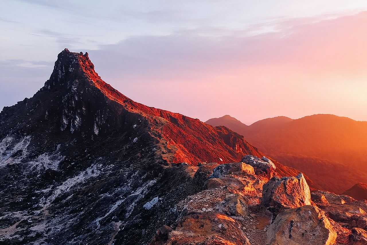 Excursion au lever du soleil ou randonnée sur le mont Sibayak depuis Berastagi