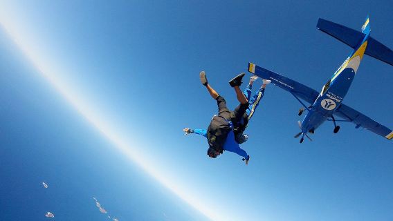 Parachuting in Hunter Valley, Newcastle, Sydney, Australia (regular pick-up and drop-off + photo and video included)