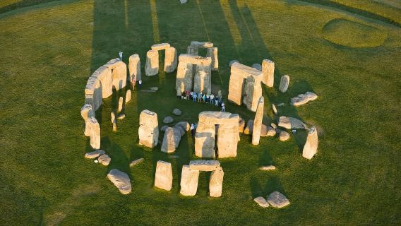 AveburyTours