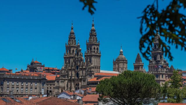 Santiago and Valença do Minho Full Day Private Tour