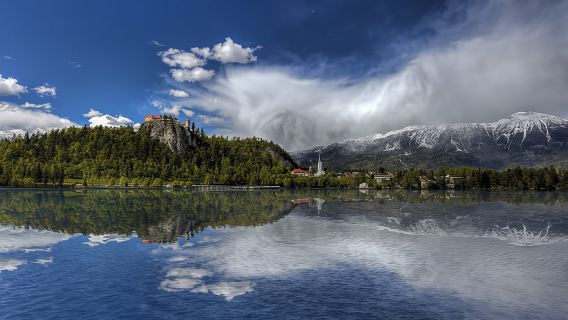 Alpine lakes tour from Ljubljana