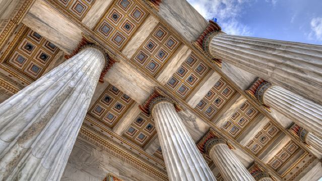 Atene in evidenza: Tour a Piedi tra Miti e Filosofi