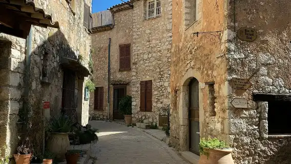 Full day tour Medieval Villages Grasse Gourdon Tourettes St Paul