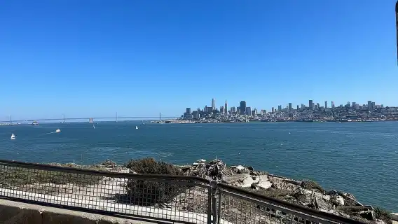 舊金山：惡魔島、渡輪和語音導覽（含夜間選項）