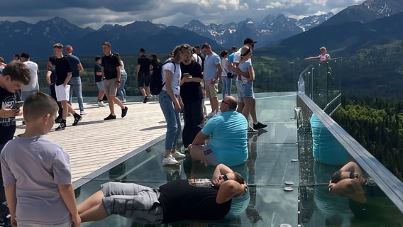 Depuis Cracovie : promenade dans les cimes des arbres et excursion d'une journée à Zakopane