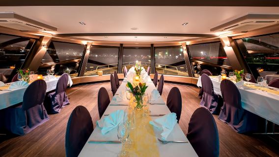 Heidelberg: Paseo turístico en barco con vino caliente