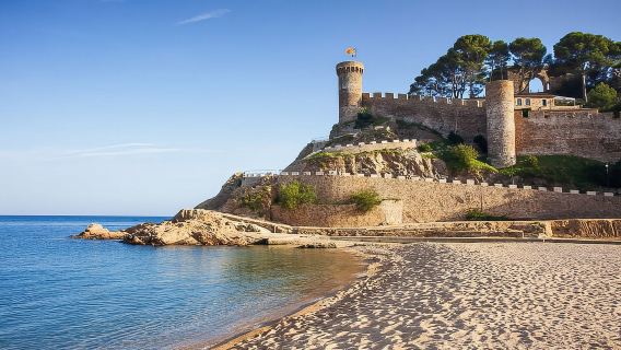 Dari Barcelona: Tur Sehari Costa Brava dengan Makan Siang