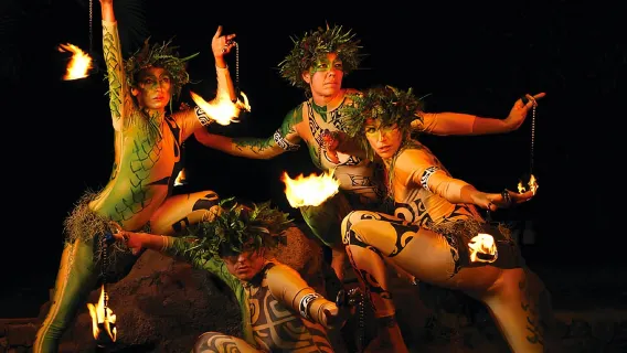 Kauai: Luau Kalamaku with Buffet Dinner & Show