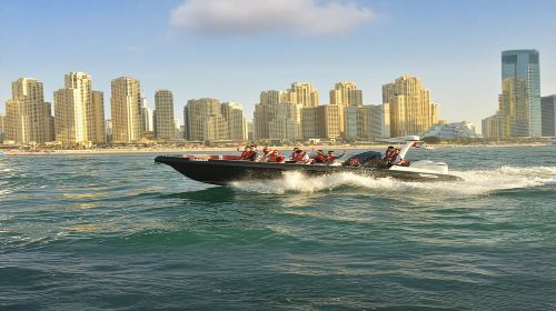 Black Boat Dubai Speedboat Experience 9