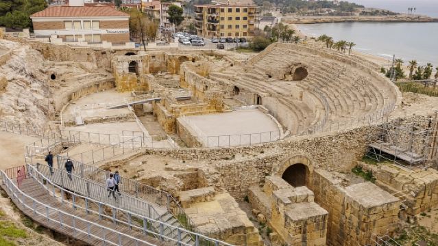 Excursión de un día al Anfiteatro romano de Tarragona, acueducto, maqueta de la ciudad romana de Tarraco y museo arqueológico
