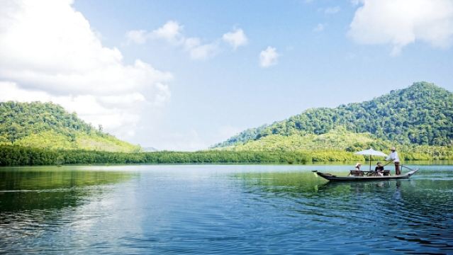 Koh Chang: Cruise in Style Gondola – Venice of Ban Salak Khok