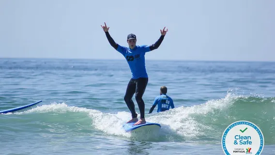 The Surf Instructor in Costa da Caparica