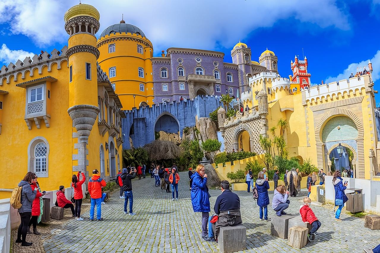 Lisbon to Sintra, Pena Palace, Regaleira & Cascais, small-group