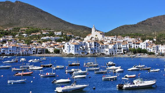 Dali Museum & Cadaques Small Group Tour with Hotel pick-up