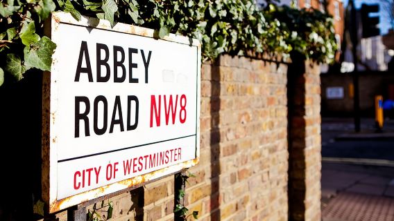 La historia mágica de los Beatles: Tour en taxi negro por Londres