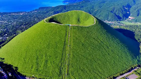 日本伊豆：大室山+仙人掌動物園+城崎海岸+伊豆觀海列車