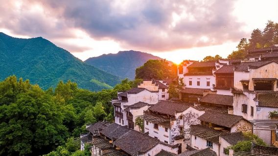 Wuyuan Private Day Tour: Wuyuan Scenic Area, Huangling, Likeng, and Jiangwan