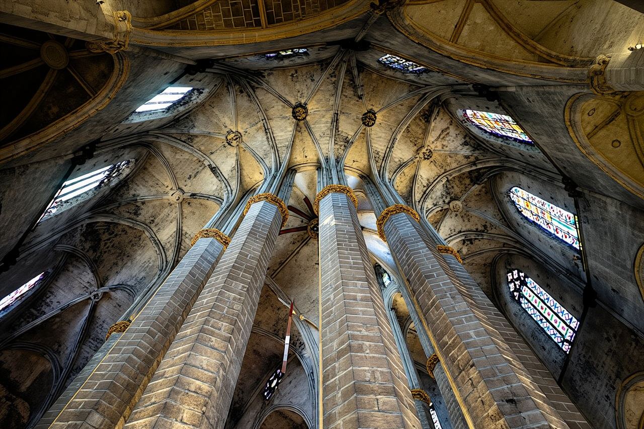 Santa María del Mar Guided Tour Through the Interior and Terraces