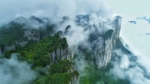 恩施大峽谷一日遊 已含50元景交地纜 純玩團