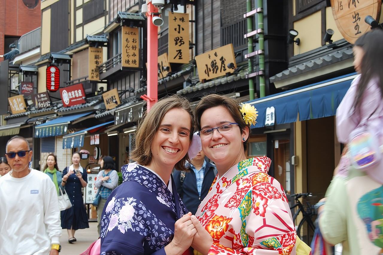 Tokyo, Sensoji-tempel: Kom dichter bij de geschiedenis van Sensoji in een kimono - Herinneringsfoto-ervaring in kimono