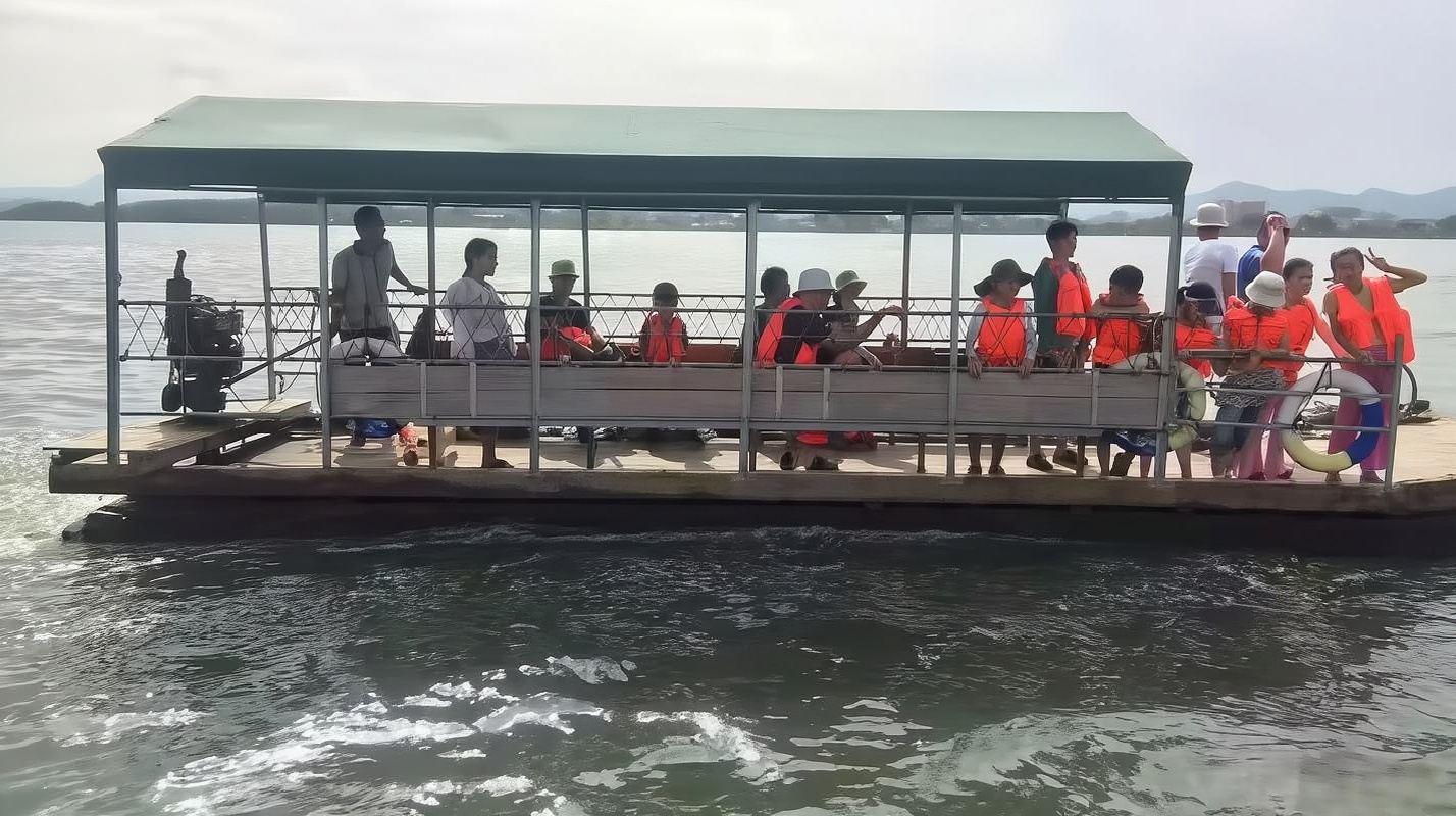 廣東惠州鹽洲島出海捕魚/漁民體驗【1小時包船出海捕魚/魚獲可帶走/撒2次網/家庭出遊/團建聚會】