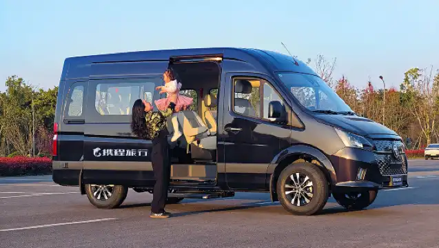 【Trip.com 共建團|晚出發】重慶武隆天生三橋+龍水峽地縫純玩一日遊