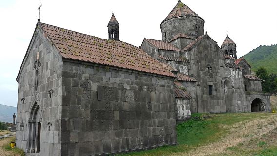 Entdecken Sie Armenien von Tiflis, Achpat-Dilijan-Sewan-Eriwan aus.