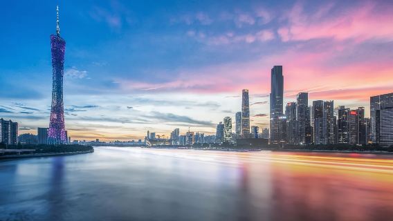 Guangzhou Tower + Nachtrundfahrt auf dem Perlfluss + Chen Clan Akademie + Shamian + Yongqing Fang Tagesausflug [Entdecken Sie die Stadt der Ziege]