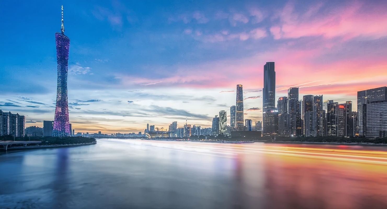 Guangzhou Day Tour: Canton Tower + Pearl River Night Cruise + Chen Clan Ancestral Hall + Sha Mian + Yongqing Fang [Explore the City of the Ram]