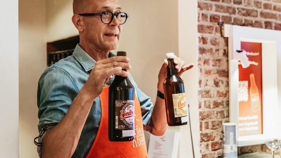 Brügge: Belgische Waffel-Backwerkstatt mit Bierverkostung