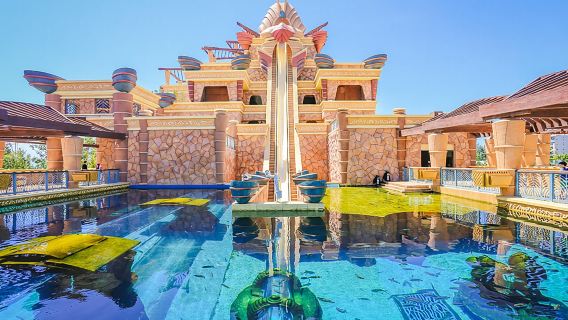 Private Chartered Tour in Dubai with Chinese/English Service: Atlantis the Palm, Palm Jumeirah, and Burj Al Arab