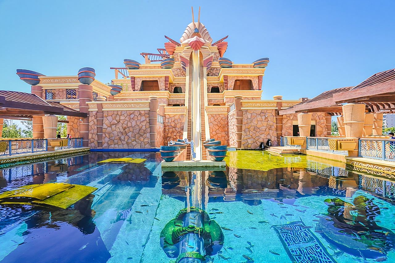 Private Chartered Tour in Dubai with Chinese/English Service: Atlantis the Palm, Palm Jumeirah, and Burj Al Arab