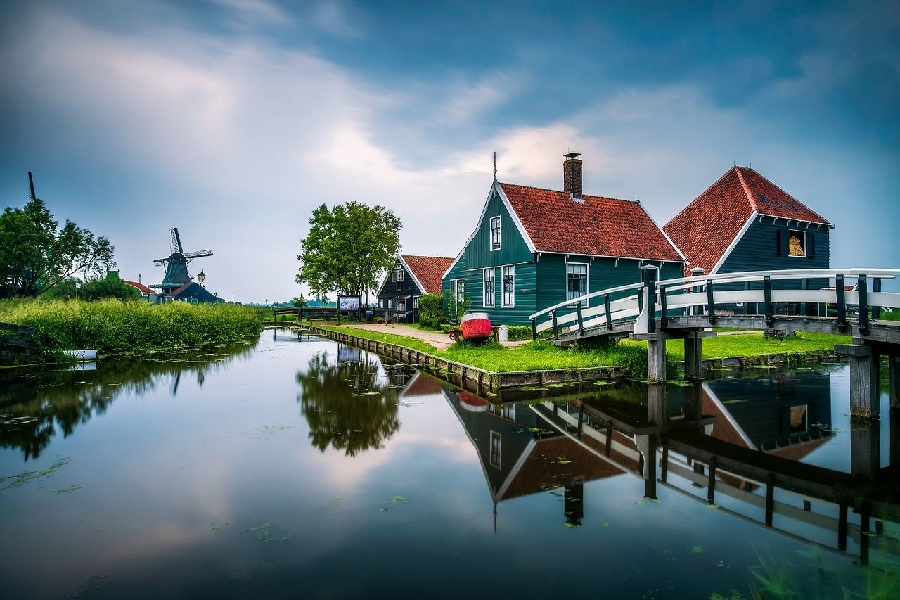 Amsterdam Zaanse Schans + Zaanse Schans Windmill Village + Giethoorn 1-day tour