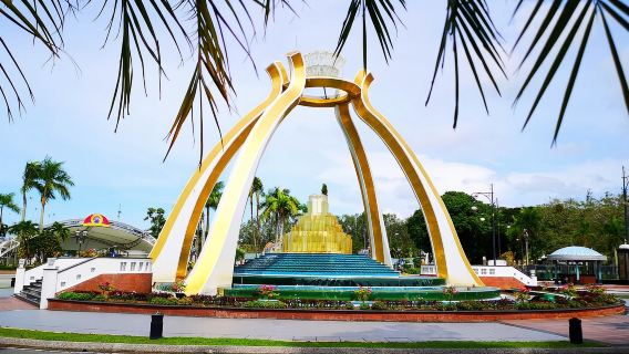 汶萊斯里巴加灣水晶公園 + 水上樂園親子休閒一日遊