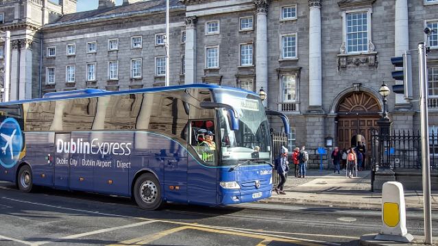 Dublin: One-Way Bus Transfer from/to Dublin Airport