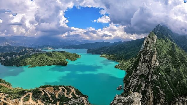 Hiking Gunung Gamti dengan pemandangan Danau Bovilla & ngarai - Dari Tirana