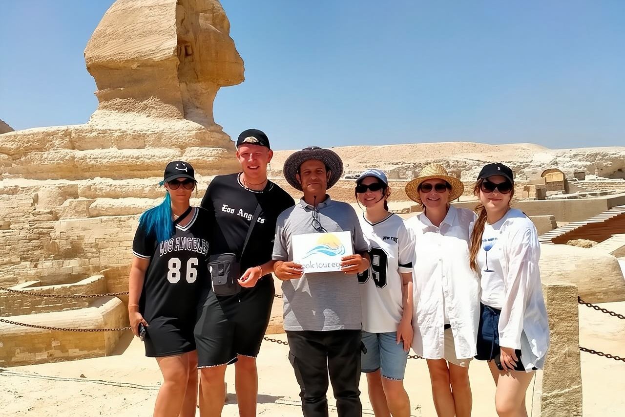 Escursione Hurghada Cairo Piramidi e GEM in aereo - Piccolo gruppo