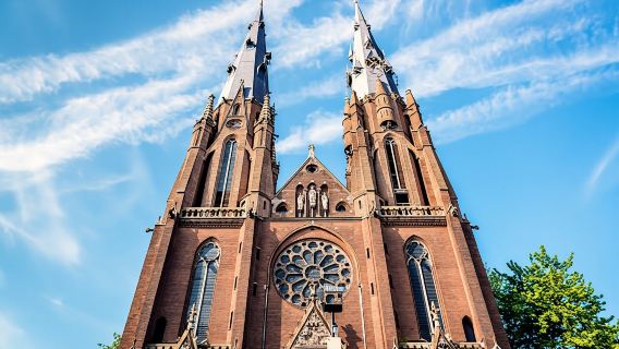 Self guided tour with interactive city game of Eindhoven