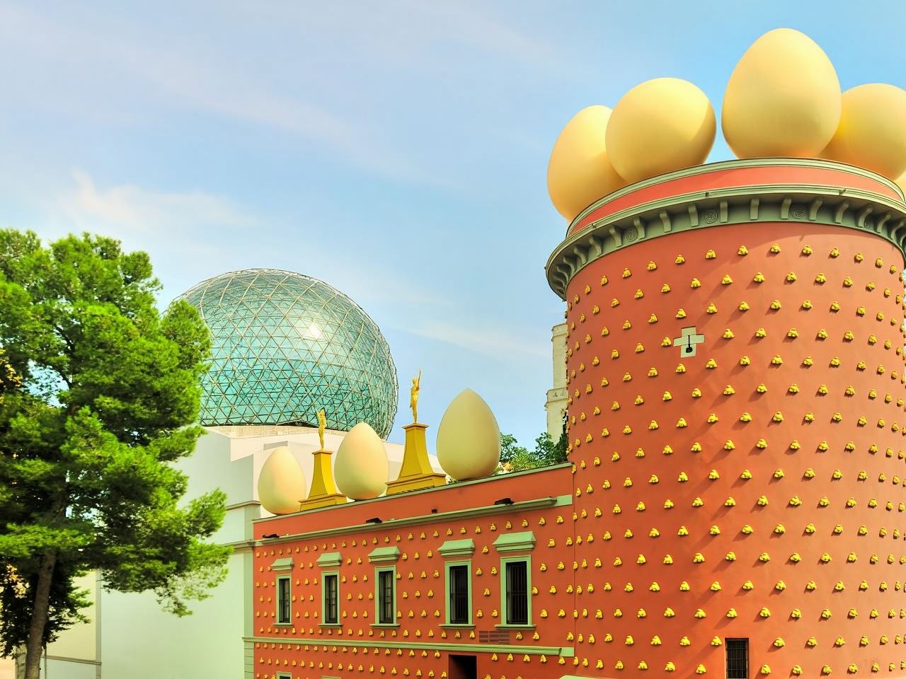 西班牙達利劇院博物館+城堡一日遊【超現實藝術之旅-中文司導】