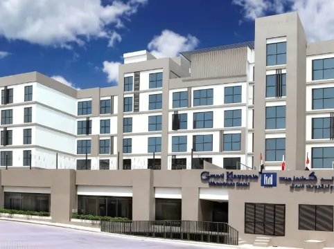 杜拜溪畔君門大飯店