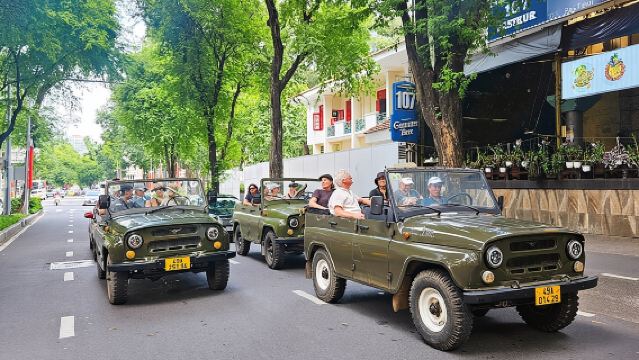 ทัวร์รถจี๊ปไซง่อน: ไฮไลท์และสถานที่ลับๆ โดยรถจี๊ปกองทัพเวียดนาม