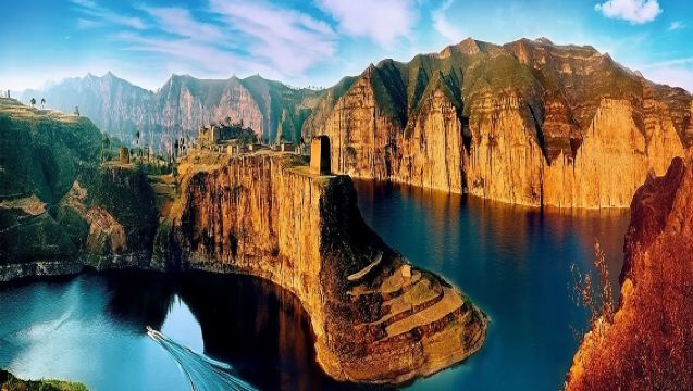 One-Day Tour from Hohhot: Laoniuwan Yellow River Grand Canyon and Zhaojun Museum