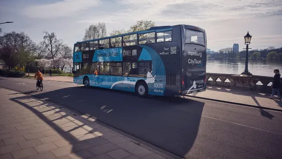 Hamburg: Tuyến F - Tour xe buýt và thuyền Hop-On Hop-Off