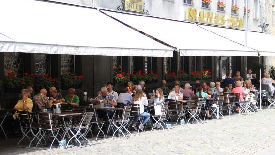 Köln: Brauereiführung mit Bierverkostung und Halven Hahn