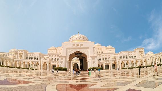 Dubai: Tur Masjid Sheikh Zayed & Qasr Al Watan dengan Penjemputan