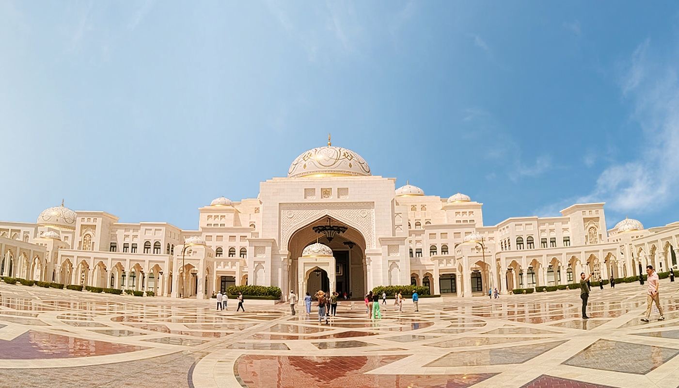 Dubái: tour por la mezquita Sheikh Zayed y Qasr Al Watan con recogida