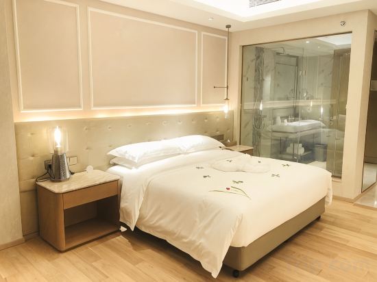 ANQING PARKVIEW INTERNATIONAL HOTEL Room Type - Light Luxury Queen Room